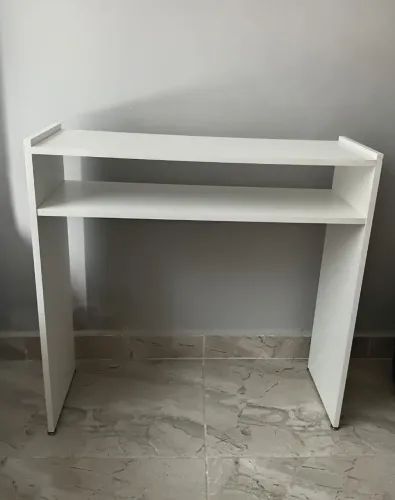 Vendo Mesa de Manicure 
