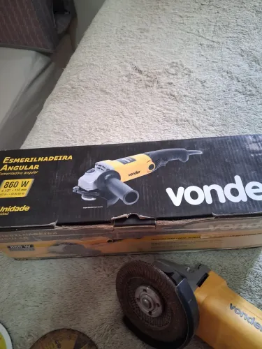 Vendo Esmerilhadeira Angular Vonder 860 w