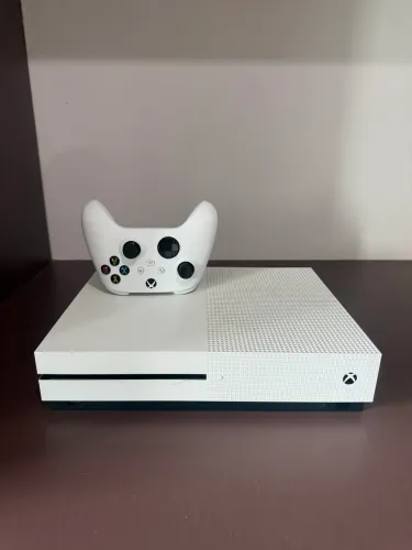 Xbox One S - 1Tb