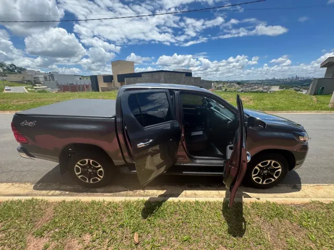 Toyota Hilux CD SRV 4X4 2.8 TDI Diesel Aut. 2024