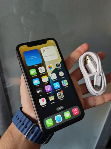 iPhone XR Black 64 GB