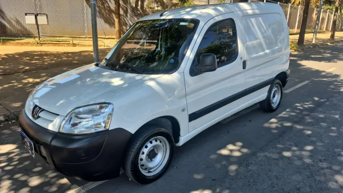 Peugeot Partner Furgão 1.6 16v/ 1.6 16V Flex 3P 2022