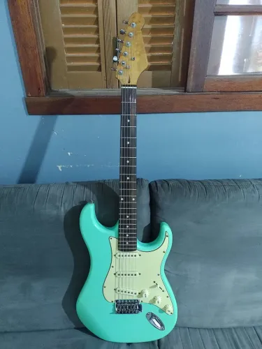 Guitarra Memphis de barbada