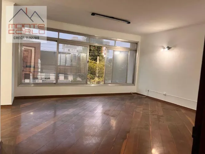 Casa com 3 dormitórios (1 suíte), 5 vagas para alugar, 238 m² por R$ 8.257/mês - Vila Dusi