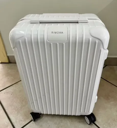 Mala de bordo branca Rimowa em policarbonato nova