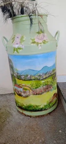 Latão de Leite pintado