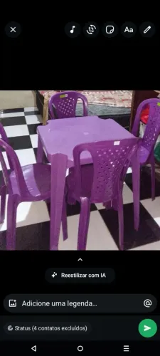 Conjunto de mesa e cadeira novas