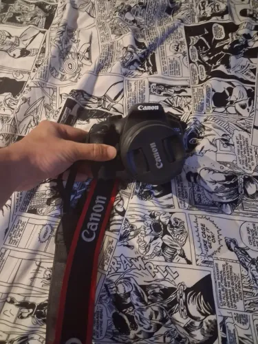 Camera Canon EOS T6