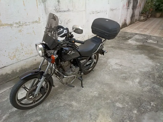 Moto muito nova