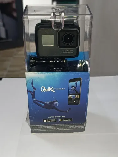 GoPro Hero 5 Black + acessórios