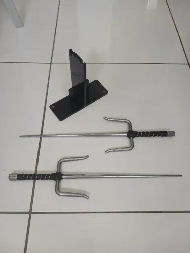 Adaga Sai Cromada P/ Treino + Expositor
