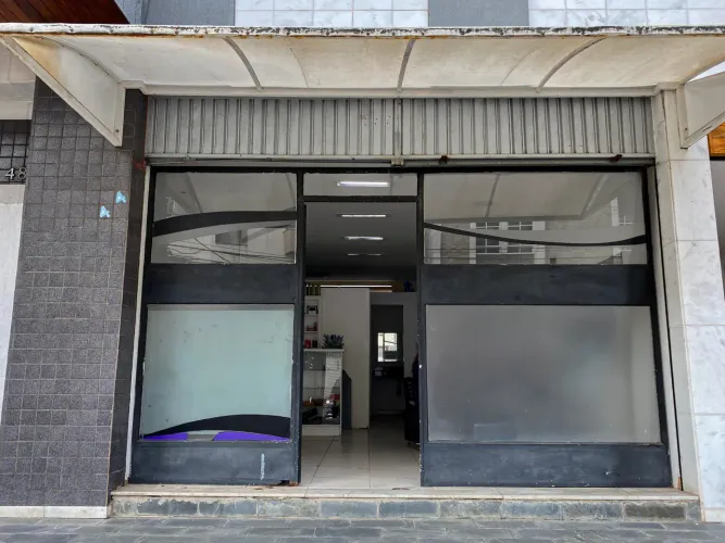 Ponto comercial bem localizado no Cascatinha para venda