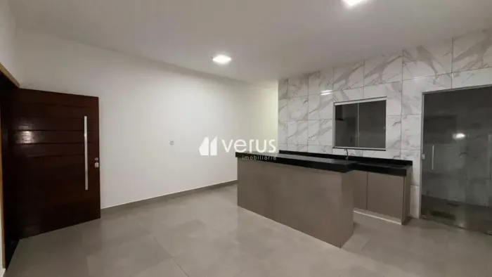 Casa para aluguel, 2 quartos, 1 suíte, 2 vagas, Shopping Park - Uberlândia/MG