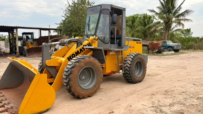 Pá carregadeira komatsu WA 180