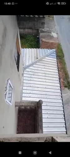 Vendo material completo de uma varanda. Telha poriuletano + madeiramento completo!