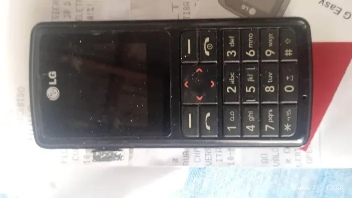 Celular LG antigo