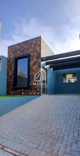 Casa à Venda em Uvaranas, Ponta Grossa - PR
