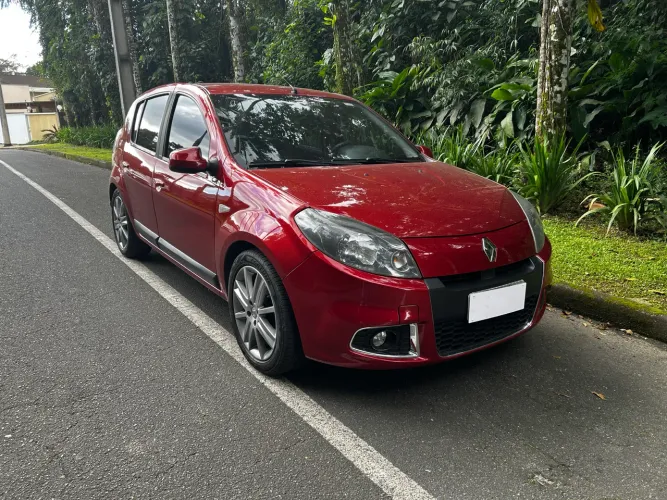 Renault Sandero Privilège Hi-flex 1.6 16V 5P AUT 2014
