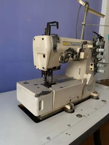 Máquina de costura industrial Galoneira
