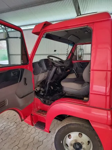 Caminhão Volkswagen 9-160