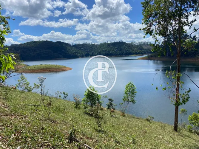 Paraibuna sp,frente com represa!!