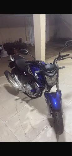 CB 250 NOVÍSSIMA - APENAS 1.300 Km RODADOS