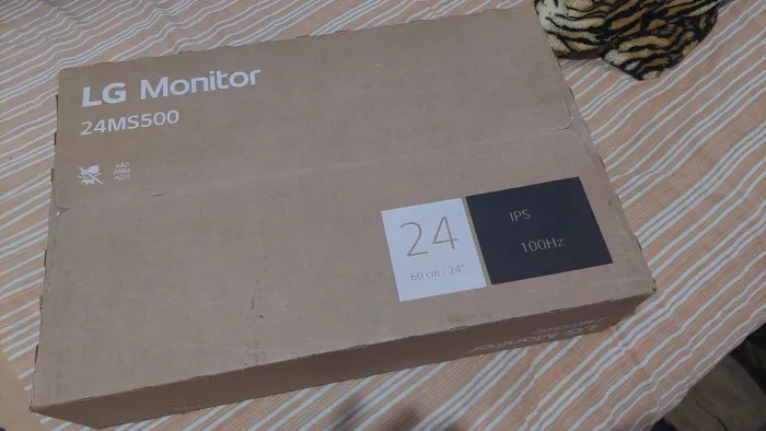 Monitor LG 24 novo, 24ms500 aceito cartão