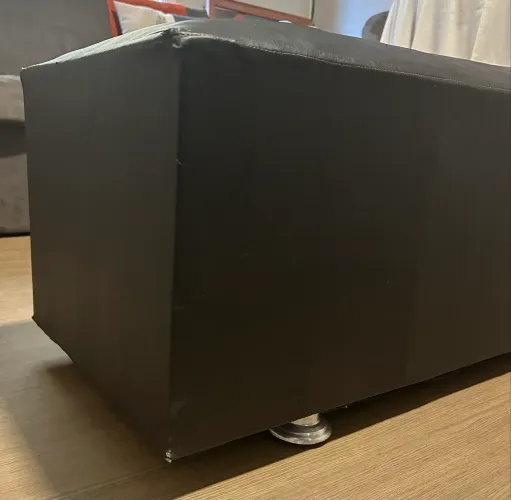Banco Retangular Estofado em Corino Preto - 1,10 m - Bom estado