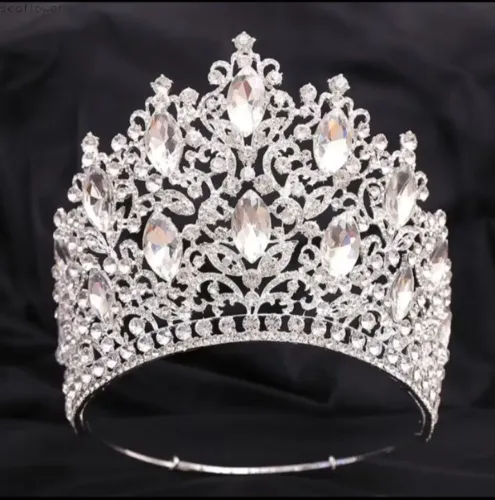 Coroa de noiva ou miss