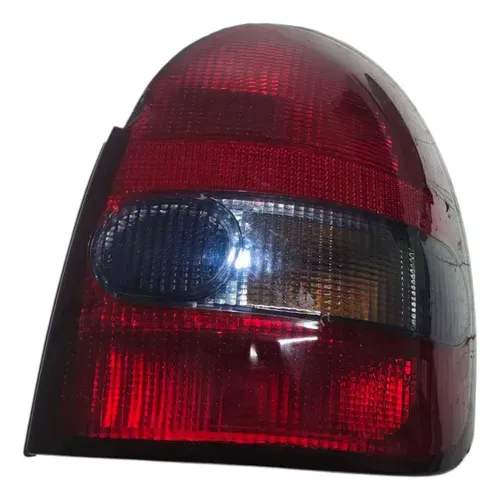 Lanterna Direita Gm Corsa Hacth Fume 1994 A 1999 Direito/passageiro Vermelho