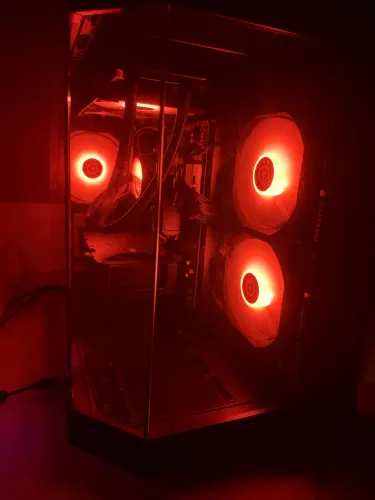 PC GAMER RTX 5060 TI, 32GB DE RAM, Ryzen 7 5700x3d, B550M placa mãe, 1 TB SSD.