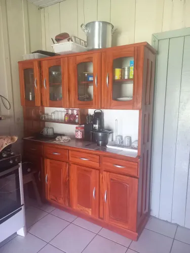 Vende-se Um Armário 