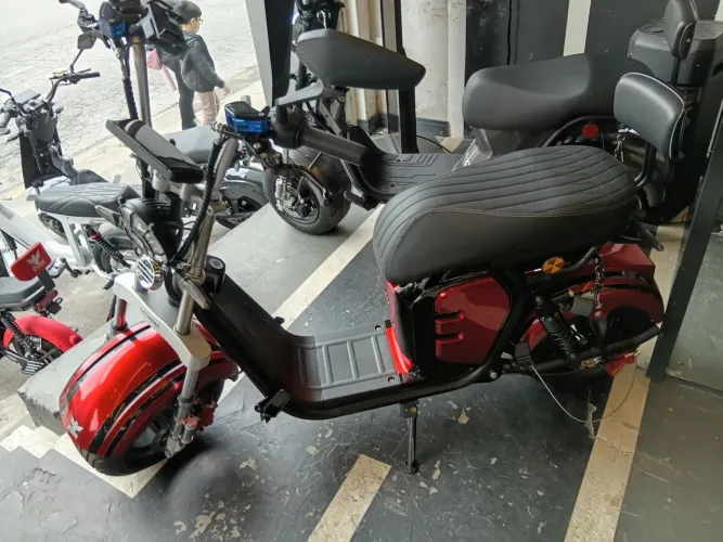 Scooter elétrica Evee S15