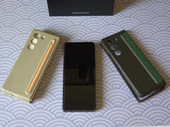 Samsung Galaxy Z Fold 5 512GB Preto + Caneta S Pen