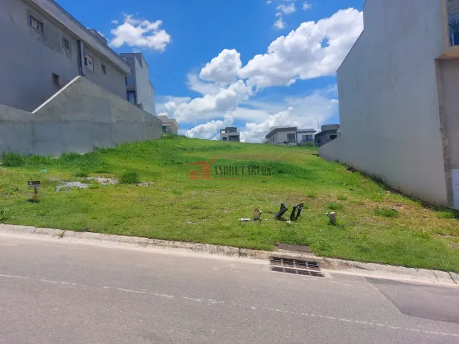Terreno de Condomínio em Jardim Semiramis - Cotia - Granja Viana