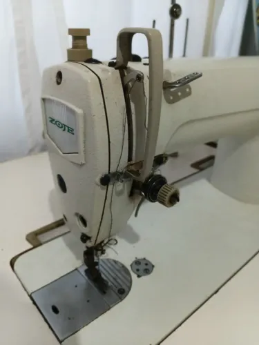 Máquina de costura