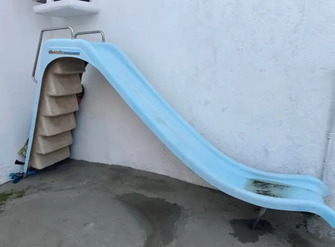 Escorregador para Piscina Albacete - Grande em Fibra de Vidro