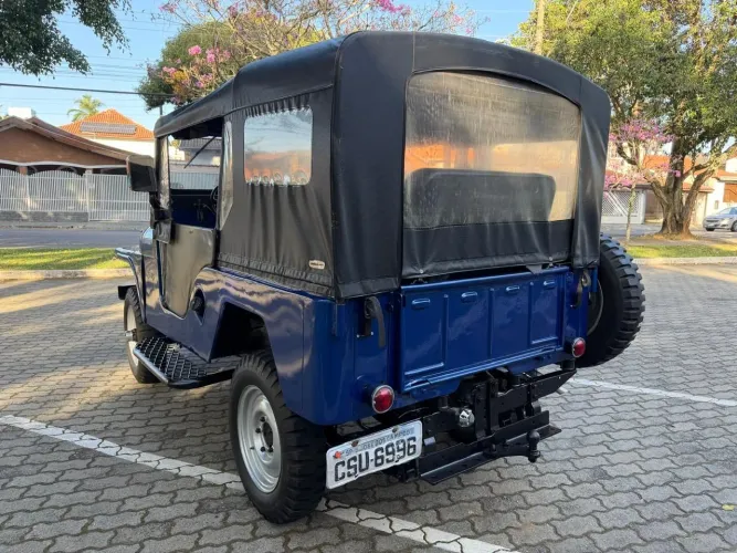 Willys Overland Jeep 2.6 12V Gasolina 2P 1968