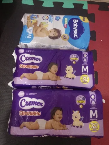03 Pacotes de Fraldas Descartáveis Tamanho M