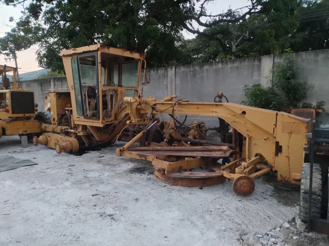 Venda peças motoniveladora Caterpillar 120H