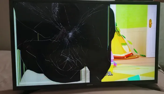 Tv Samsung 32 pol com display quebrado