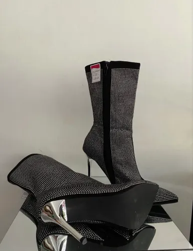 Bota feminina com brilho