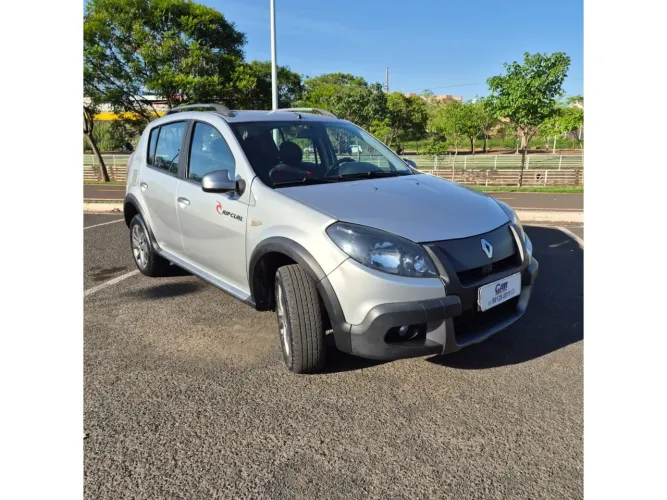 Renault Sandero Stepway Flex 1.6 16V 5P 2012