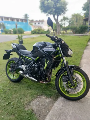 Kawasaki z650 