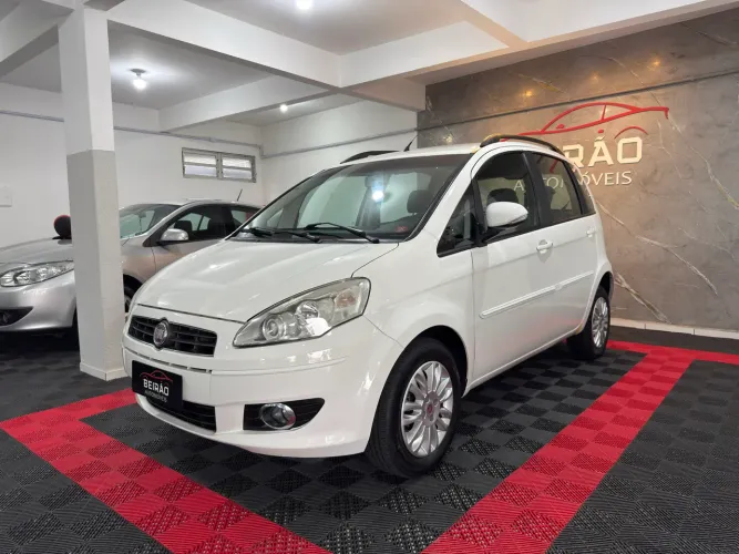 Fiat Idea Attractive 1.4 Fire Flex 8V 5P 2012