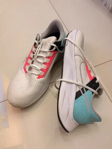 Nike Air Zoom Pegasus 38 - tamanho 43
