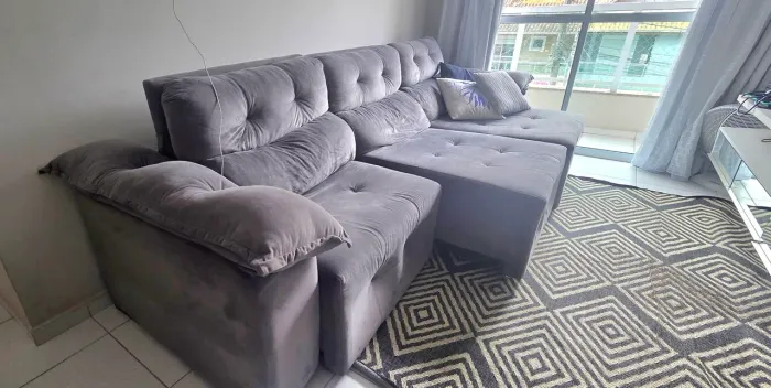 Sofá tipo Suede 3m x1,40 aberto com encosto enclinável, MUITO BARATO!!