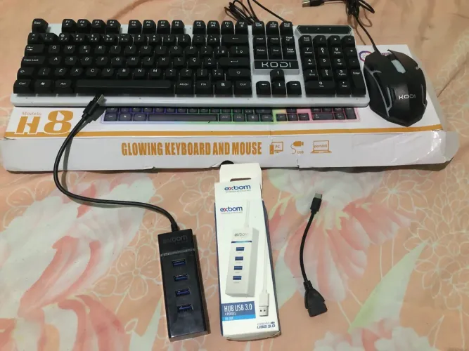 Kit mobilador 6 in 1-Teclado, Mause, Hub, OTG Tipo C, Mause Pad, Suporte celular