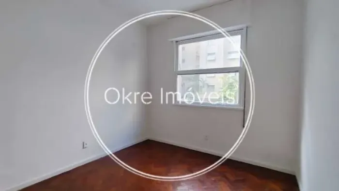 Apartamento quarto e sala à venda em Copacabana
