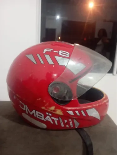 capacete usado